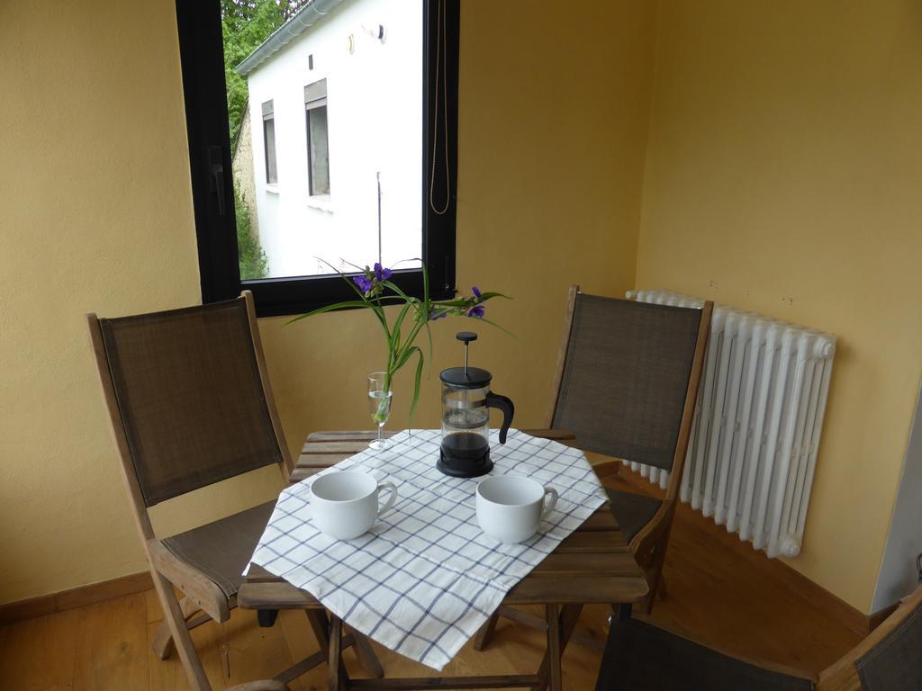 Bedbreakfastbikespyrenees Bed & Breakfast Loubieres Екстериор снимка