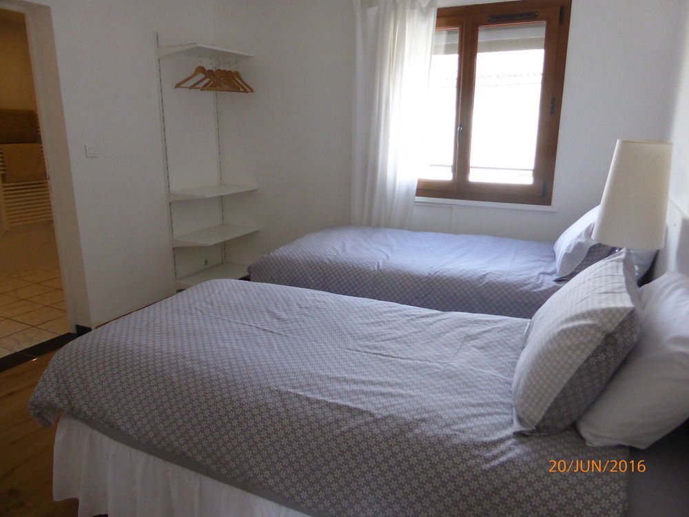 Bedbreakfastbikespyrenees Bed & Breakfast Loubieres Екстериор снимка