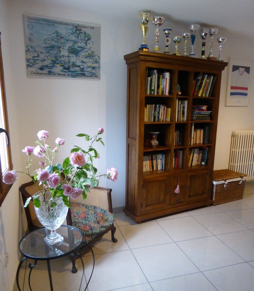 Bedbreakfastbikespyrenees Bed & Breakfast Loubieres Екстериор снимка